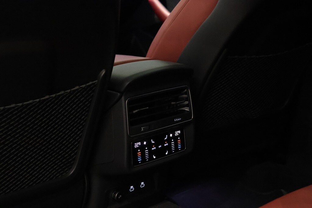 Bild som visar&nbsp;Audi SQ8&nbsp;SQ8 SUV TFSI 507 hk tiptronic - för mer information kontakta din Audi Partner