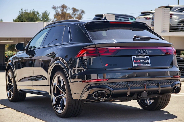 2026 Audi RS Q8 SUV performance