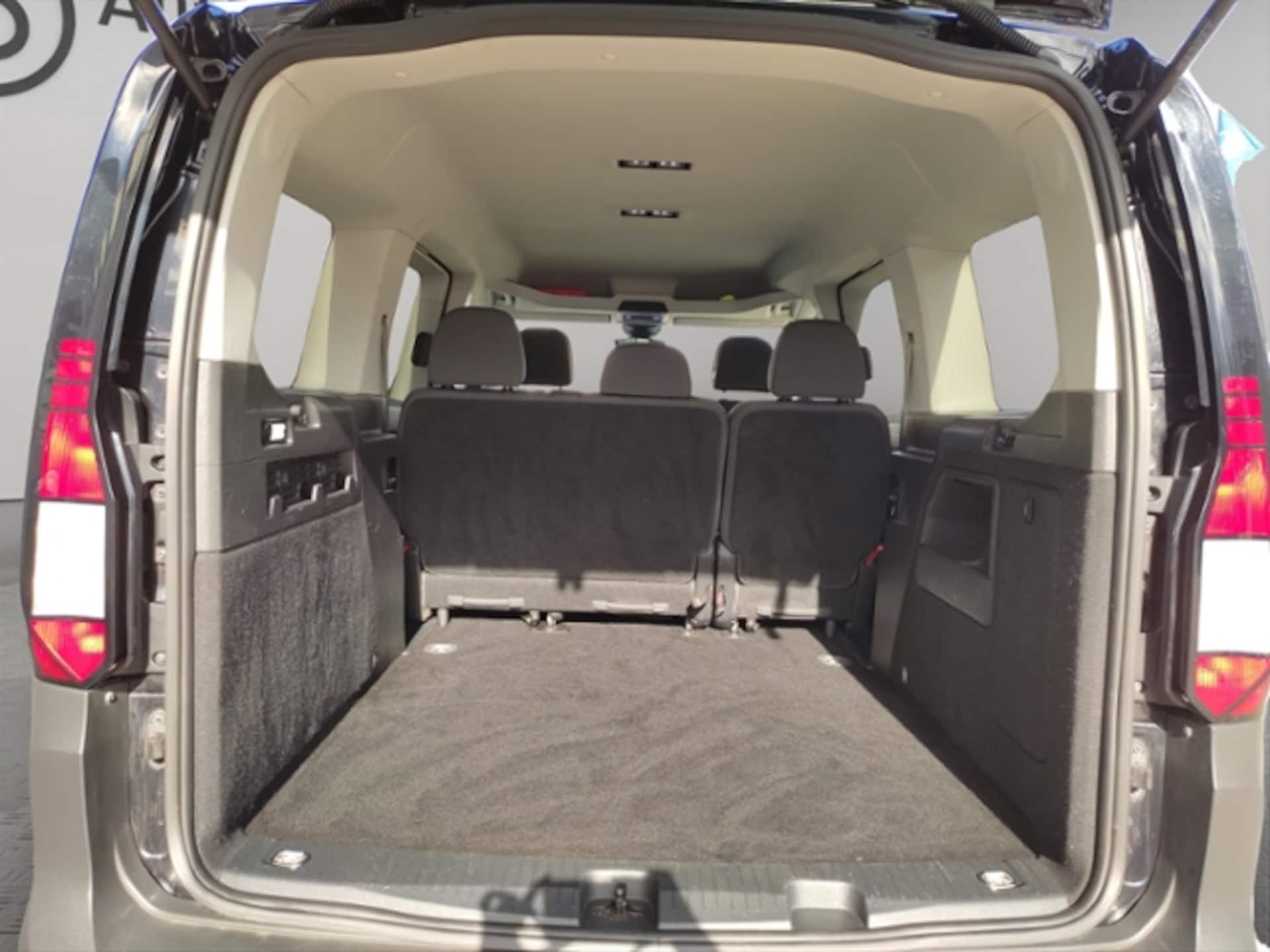 Volkswagen Caddy Maxi Kombi Basis-Modell