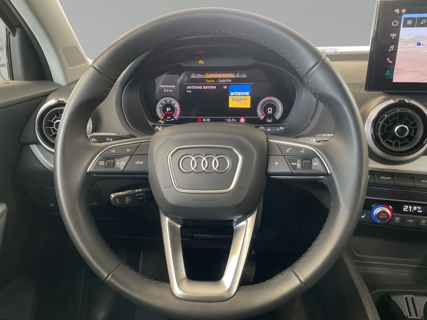 Bild über Audi Q2 advanced 40 TFSI quattro S tronic - für weitere Informationen kontaktieren Sie den Audi Partner
