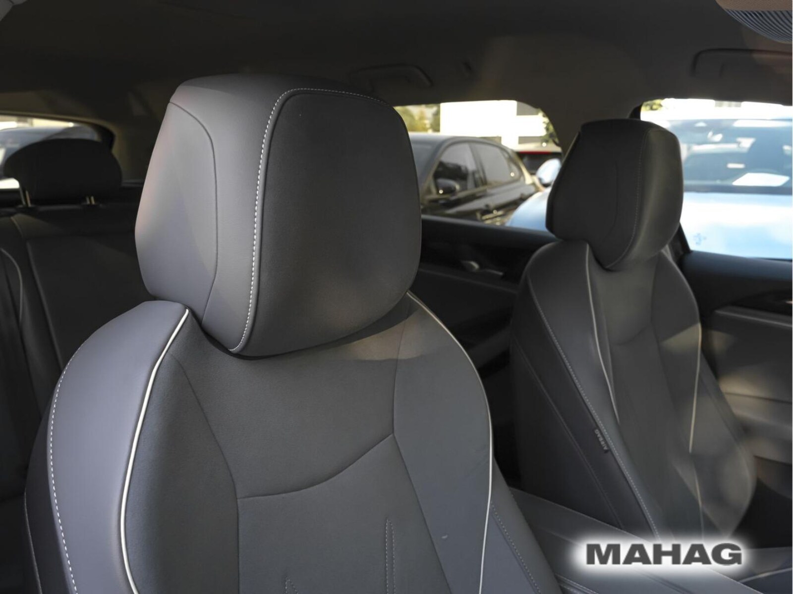 Volkswagen Passat – Bild 13