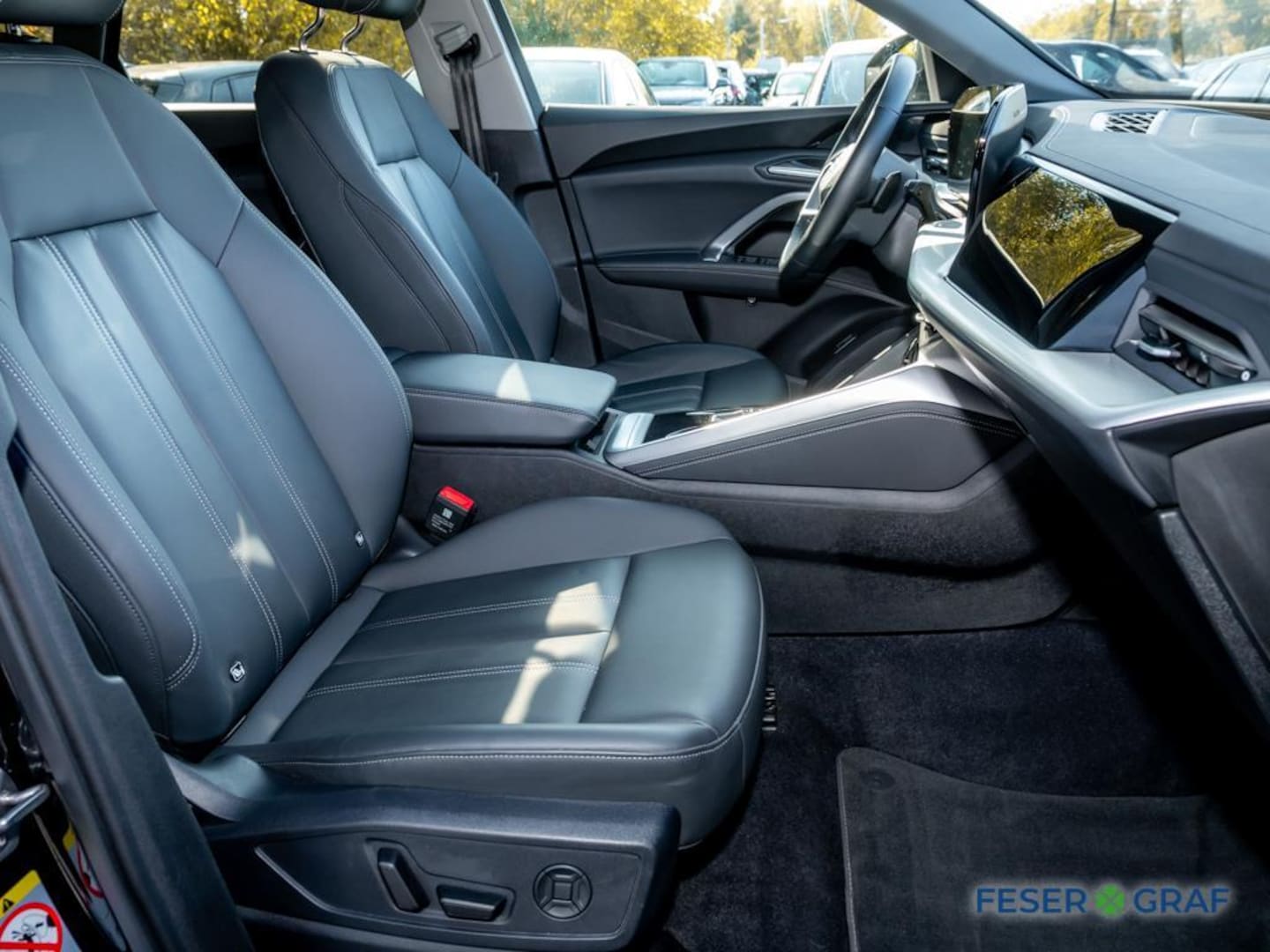 Bild über Audi Q5 SUV TDI quattro 150 kW S tronic - für weitere Informationen kontaktieren Sie den Audi Partner