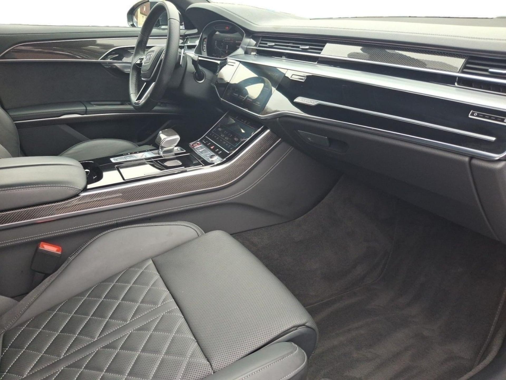 Audi S8