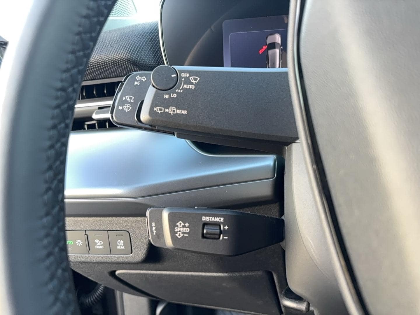 Bild über Audi Q3 SUV TFSI 110 kW S tronic - für weitere Informationen kontaktieren Sie den Audi Partner