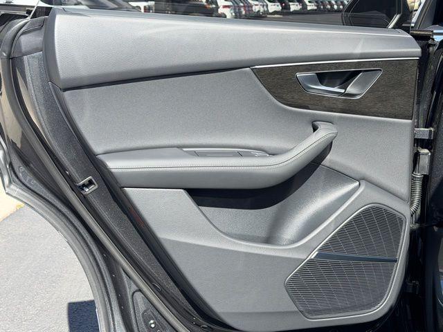2026 Audi Q8 Premium Plus - Photo 25