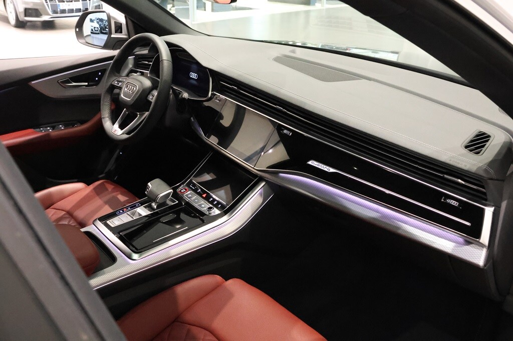 Bild som visar&nbsp;Audi SQ8&nbsp;SQ8 SUV TFSI 507 hk tiptronic - för mer information kontakta din Audi Partner