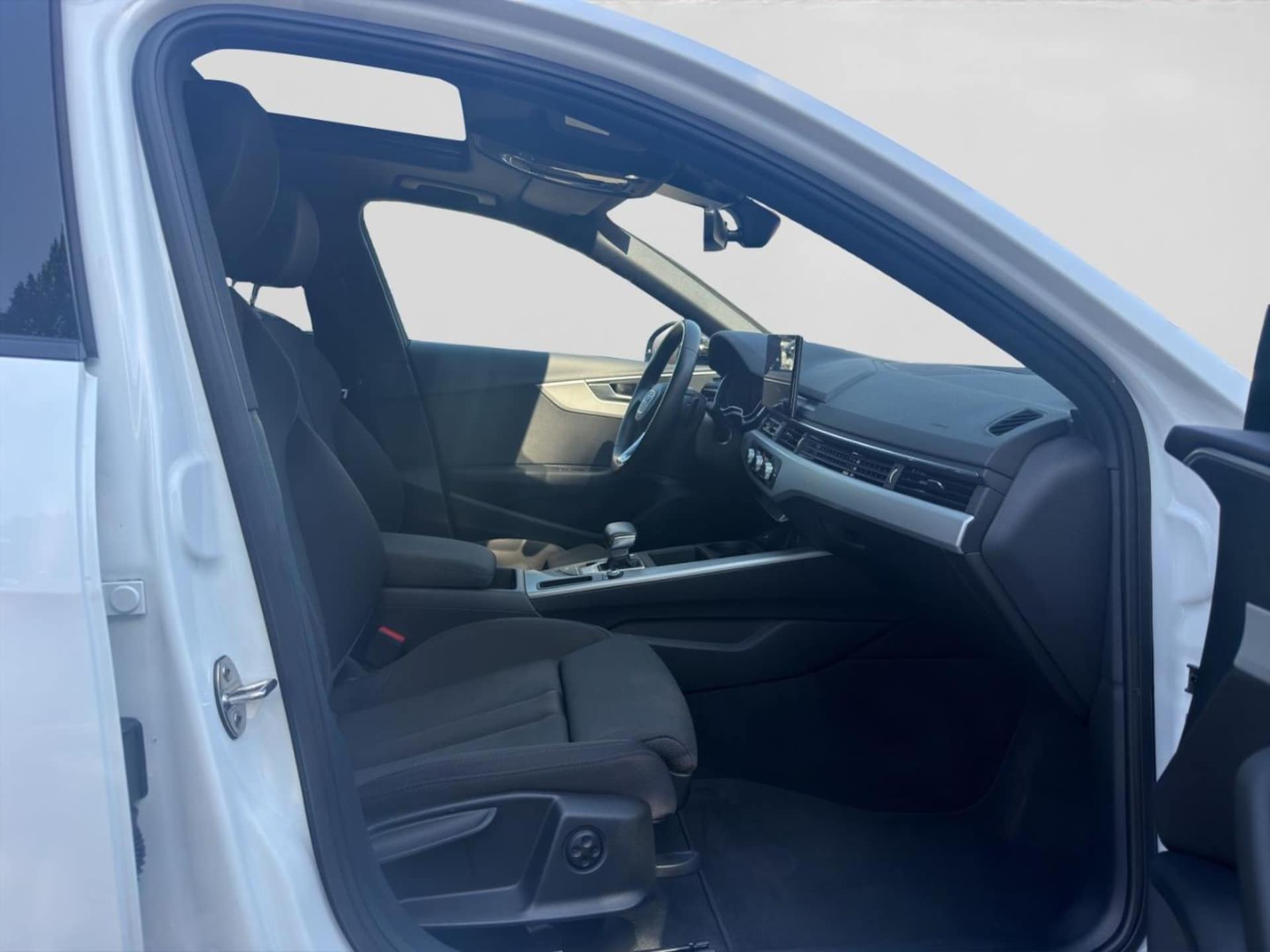 Audi A4 Avant S line