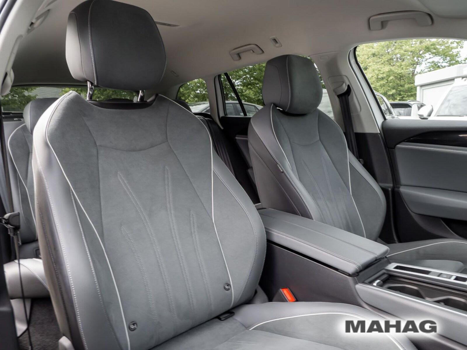 Volkswagen Passat – Bild 13