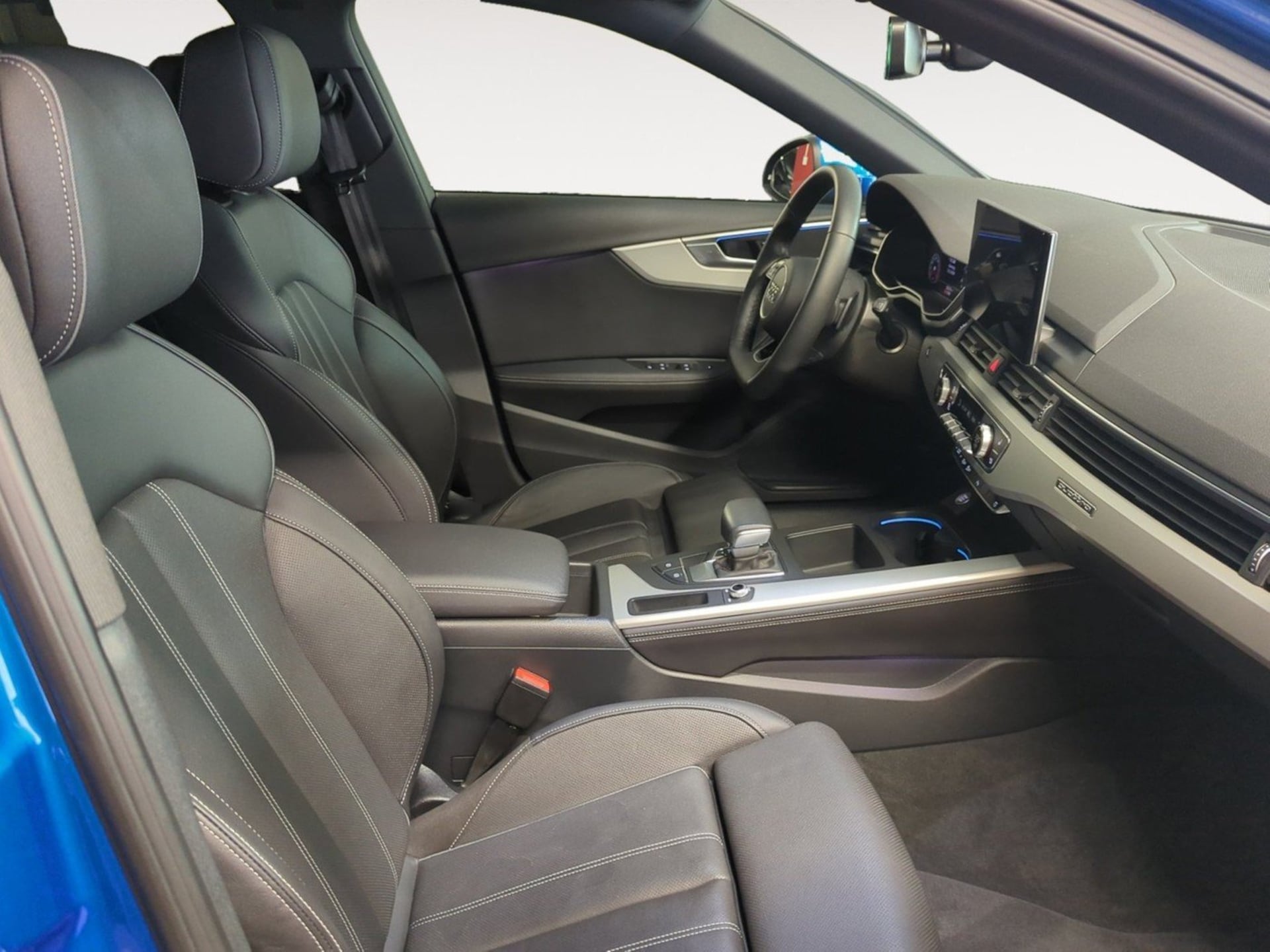 Audi A4 Avant S line