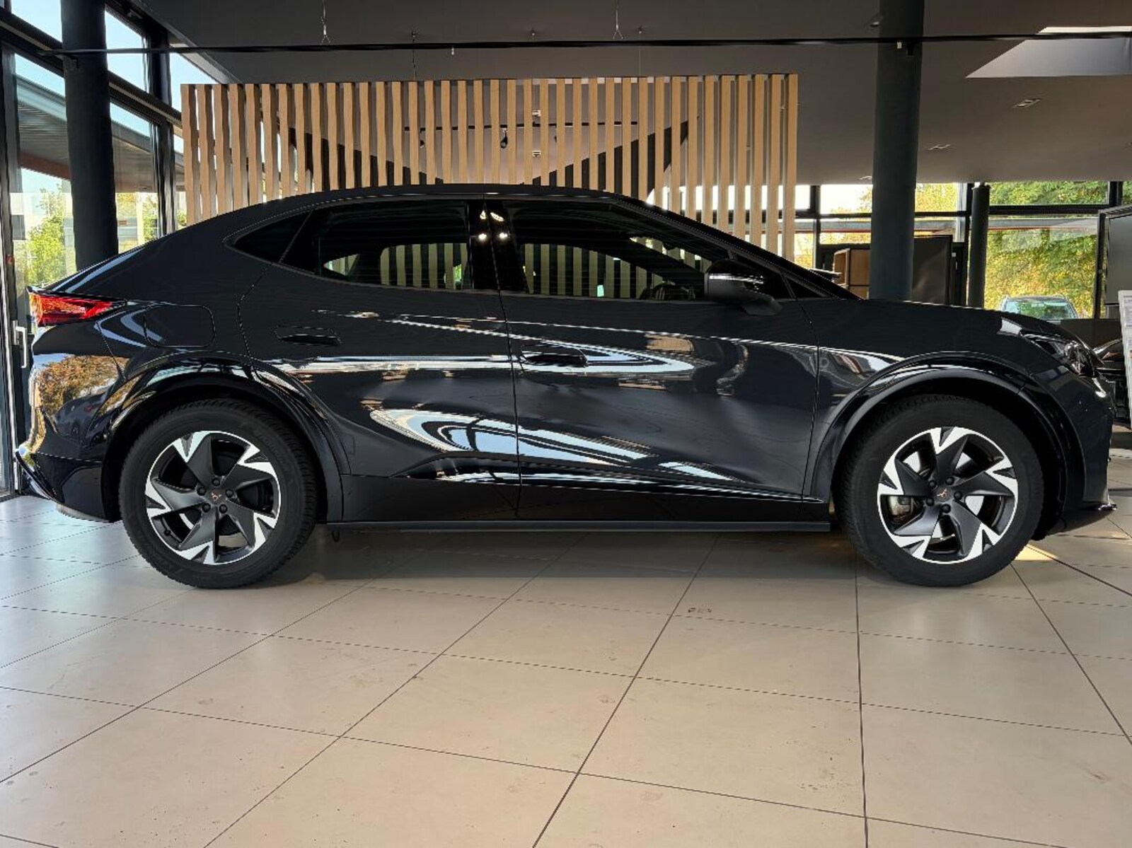 CUPRA Tavascan – Bild 7