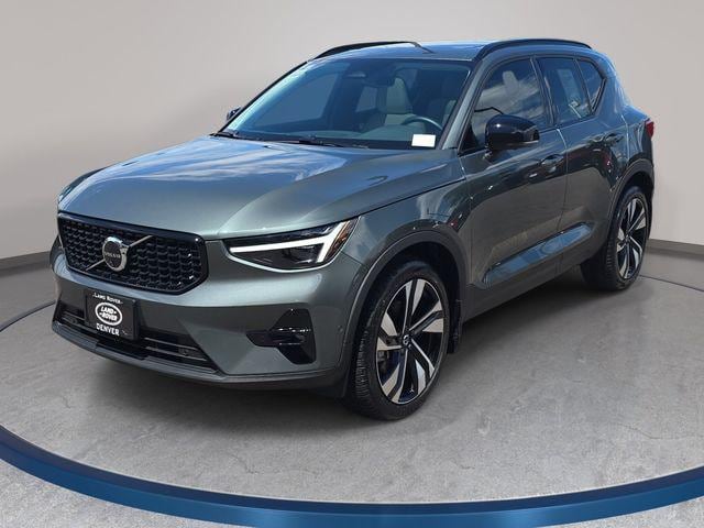 2026 Volvo XC40
