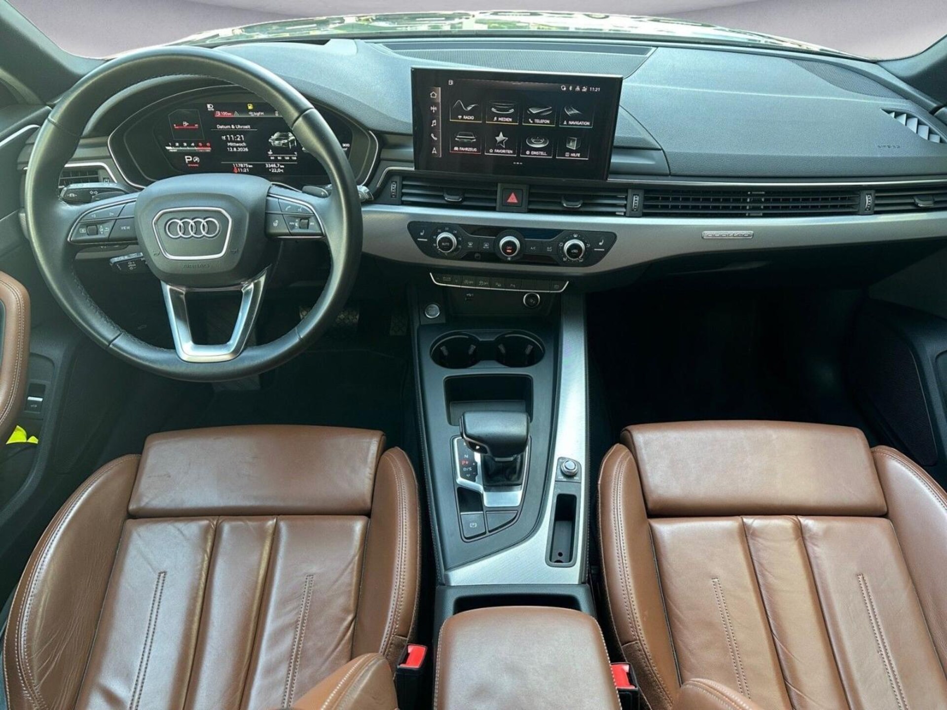 Audi A4 Avant S line