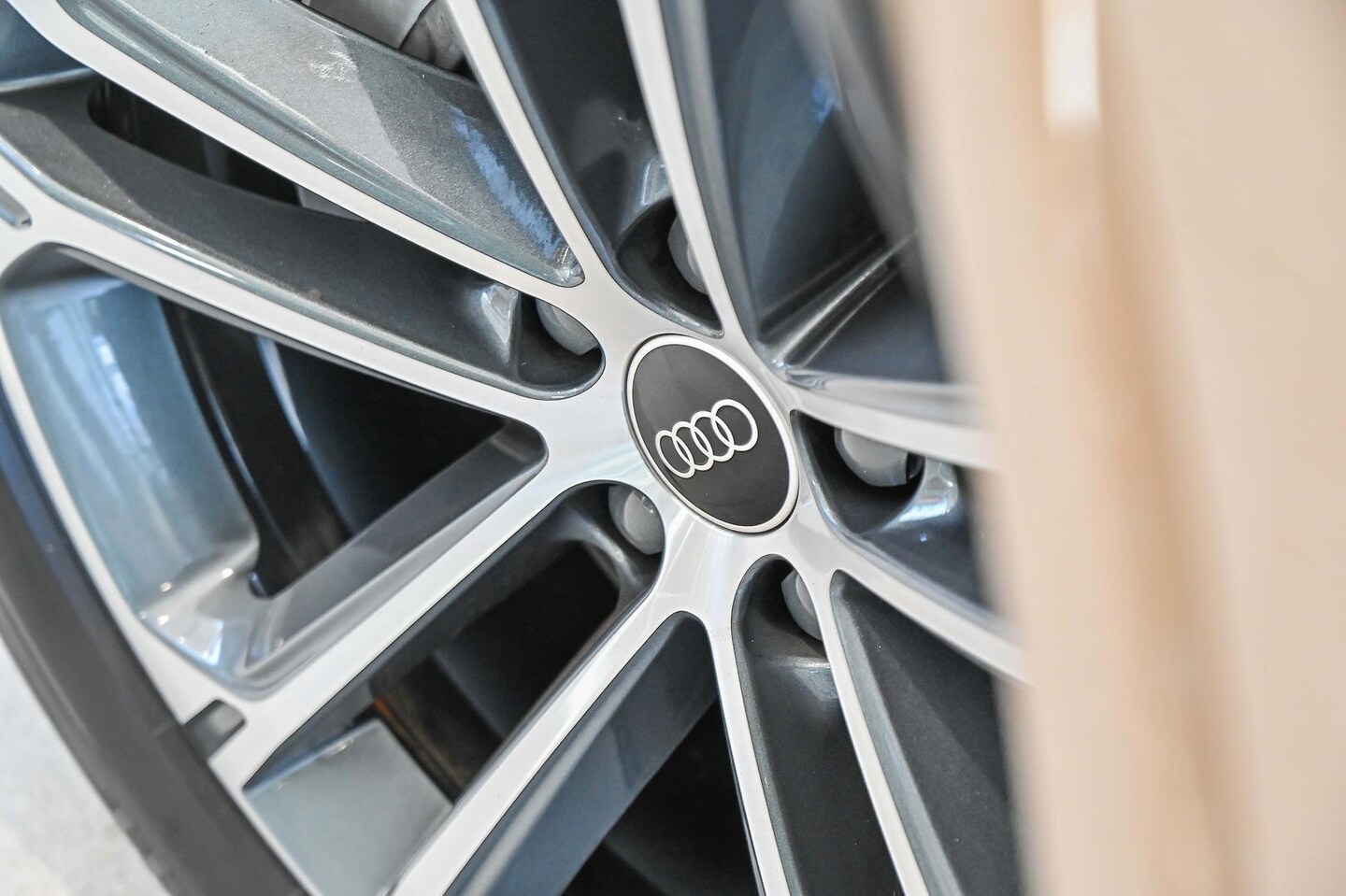 Image about Audi Q7 45 TDI quattro tiptronic