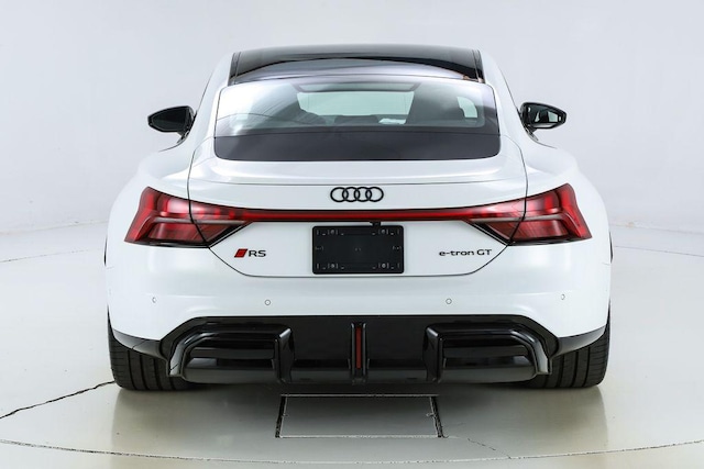 2026 Audi RS e-tron GT Performance Base - Photo 15