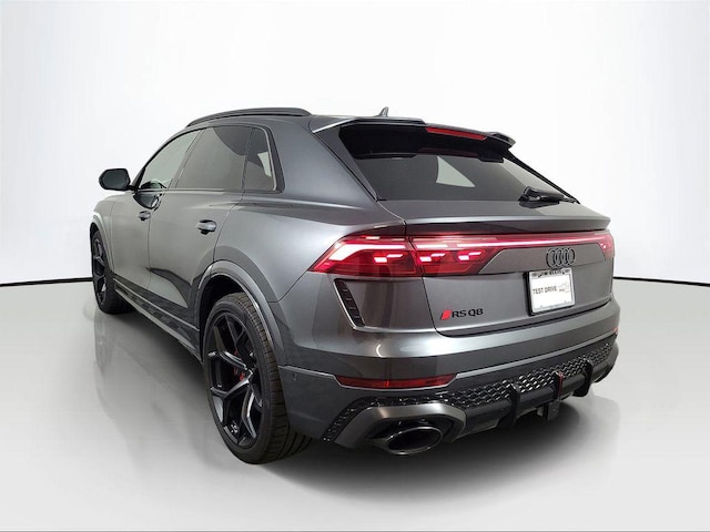 2026 Audi RS Q8 SUV performance