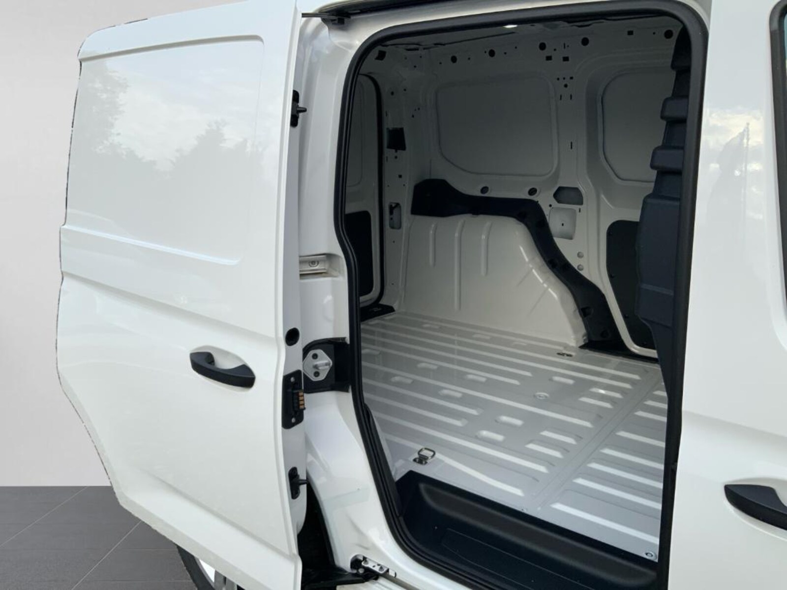 Volkswagen Caddy Cargo – Bild 11