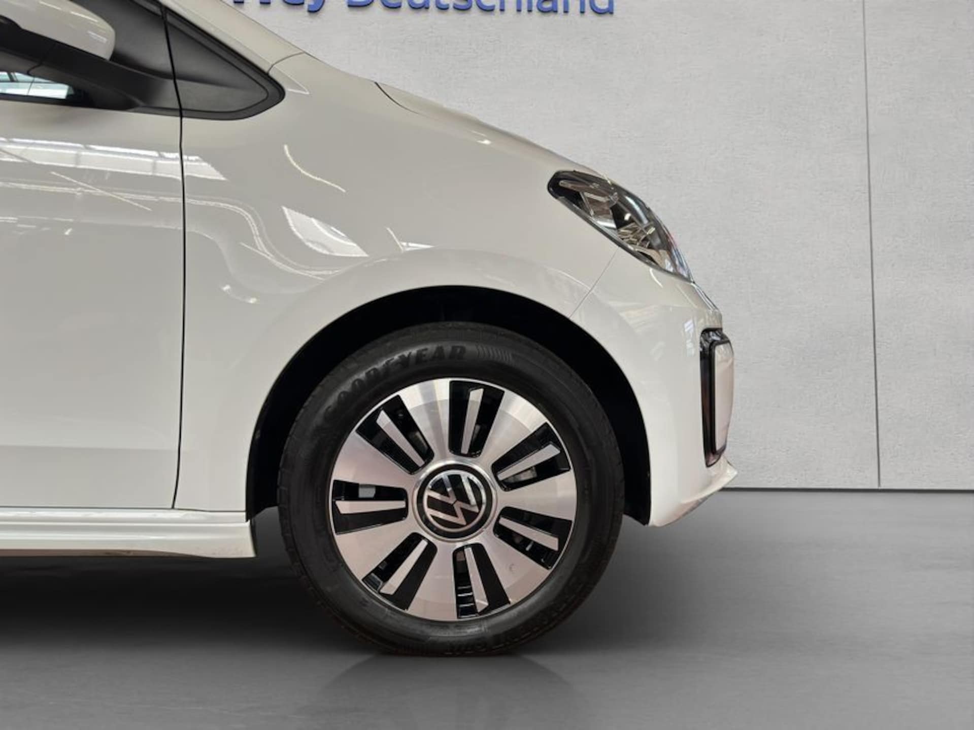 Volkswagen e-up! Style "Plus"