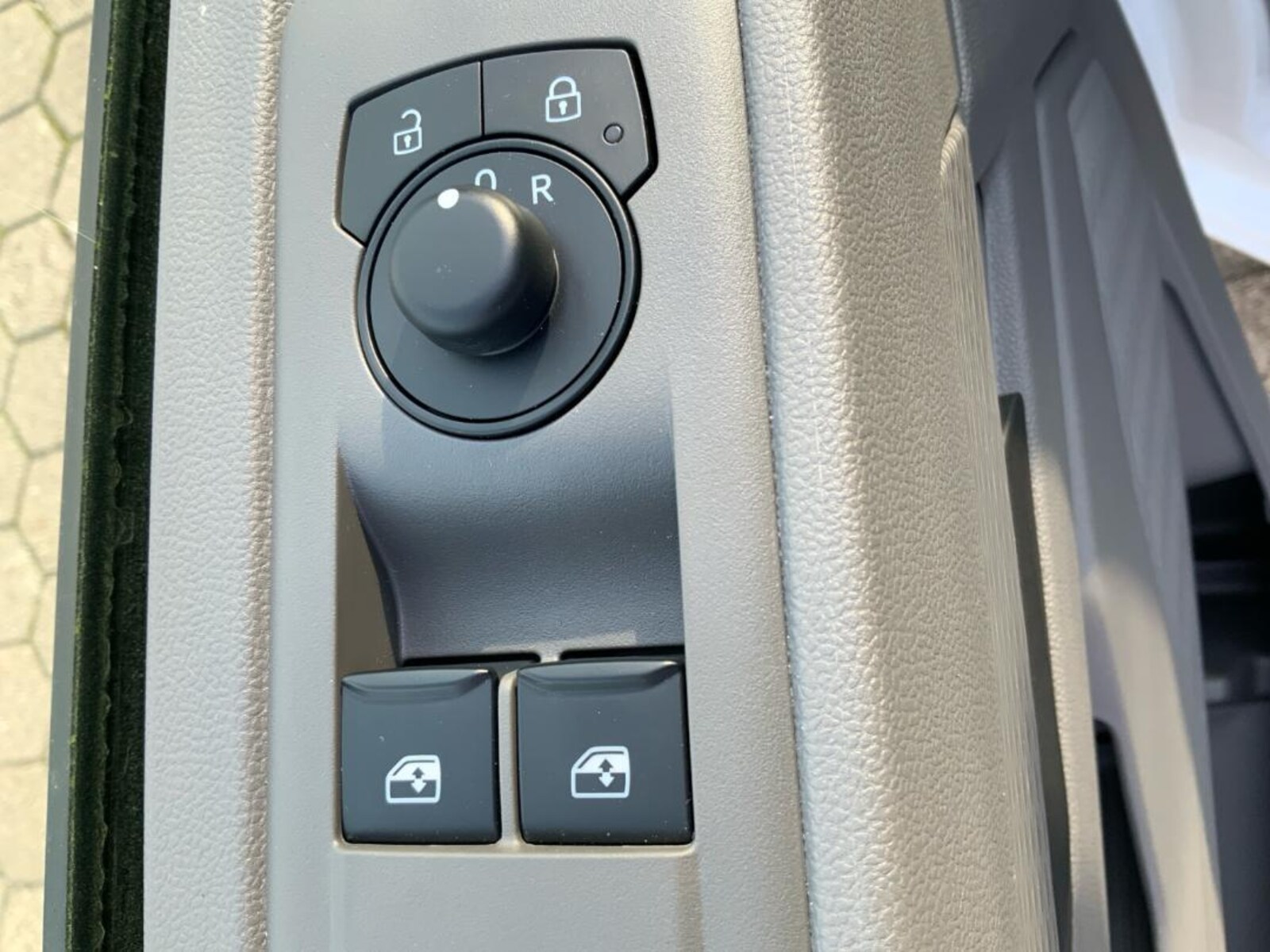 Volkswagen Transporter Kasten kurzer Radstand – Bild 16