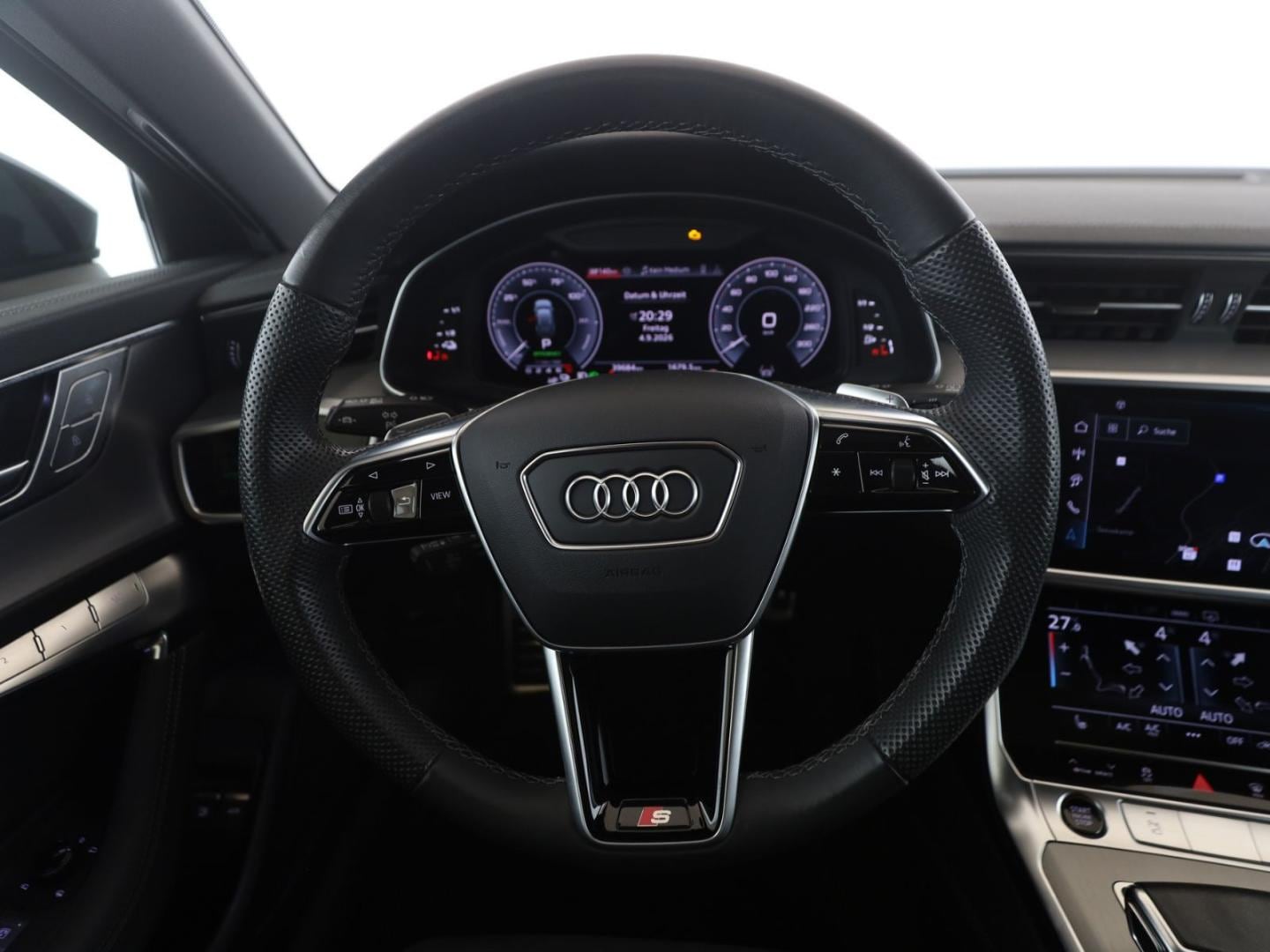 Bild über Audi A6 Avant TFSI e S line 55 TFSI e quattro S tronic - für weitere Informationen kontaktieren Sie den Audi Partner