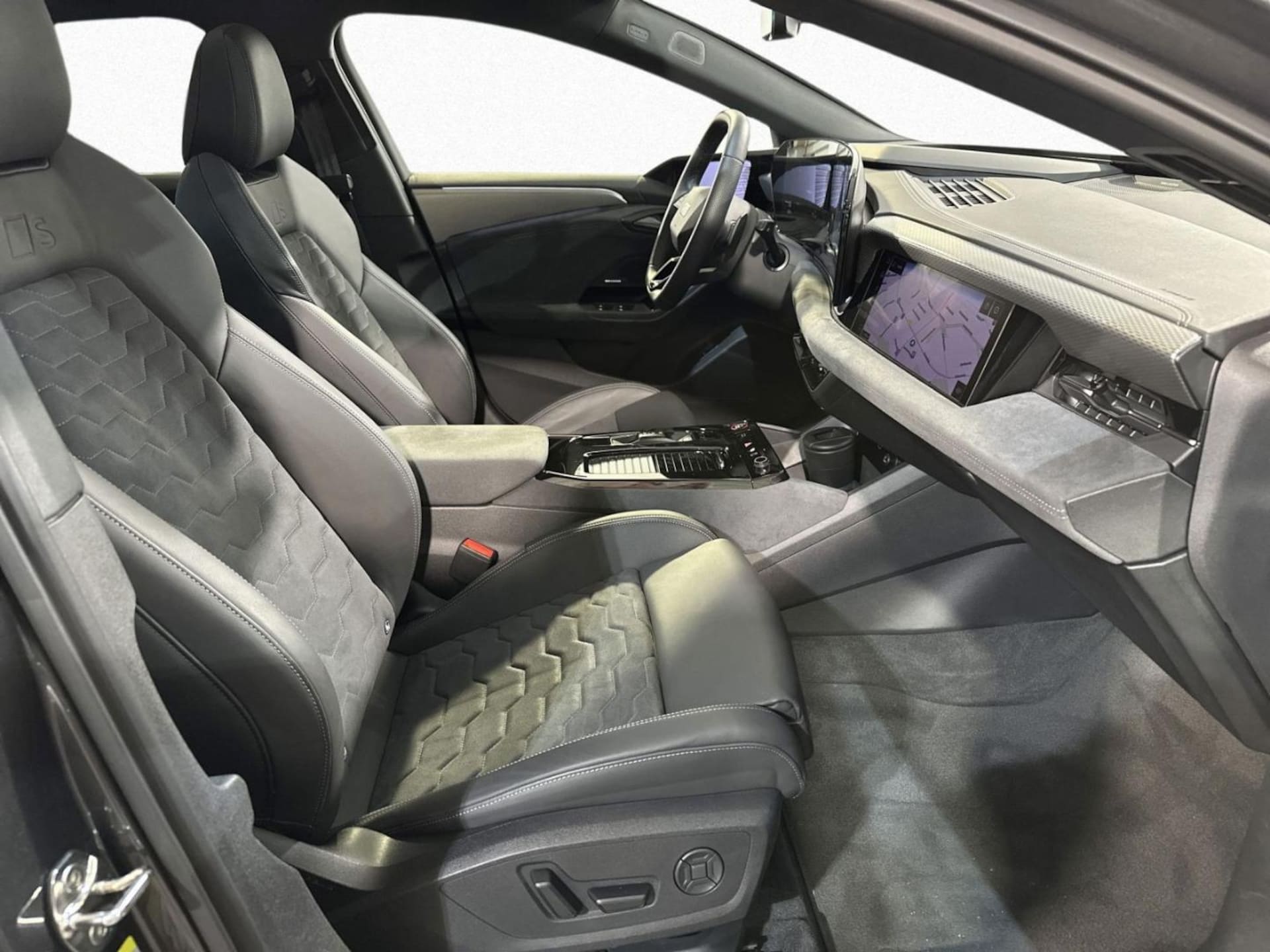Audi A6 Avant e-tron edition one