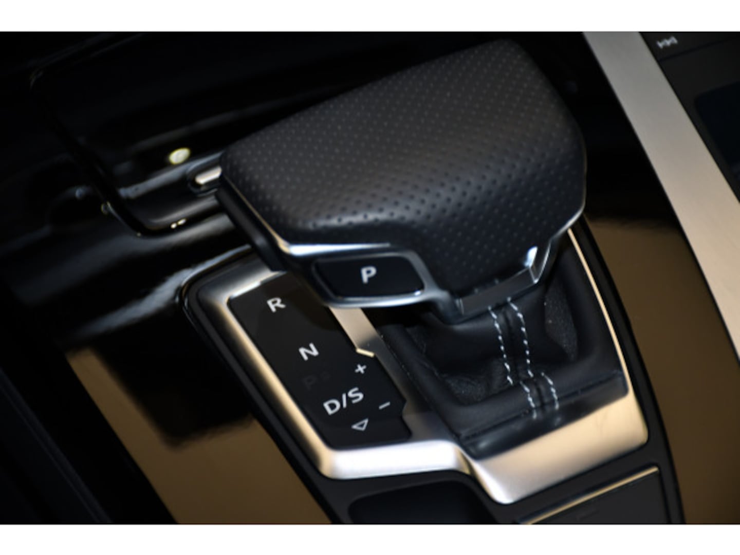 Bild über Audi Q5 Sportback 40 TDI quattro S tronic - für weitere Informationen kontaktieren Sie den Audi Partner