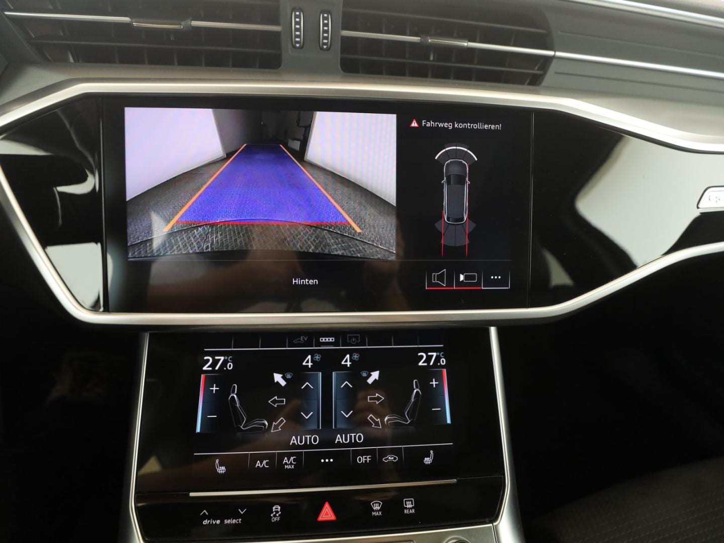 Bild über Audi A6 Avant TFSI e S line 55 TFSI e quattro S tronic - für weitere Informationen kontaktieren Sie den Audi Partner