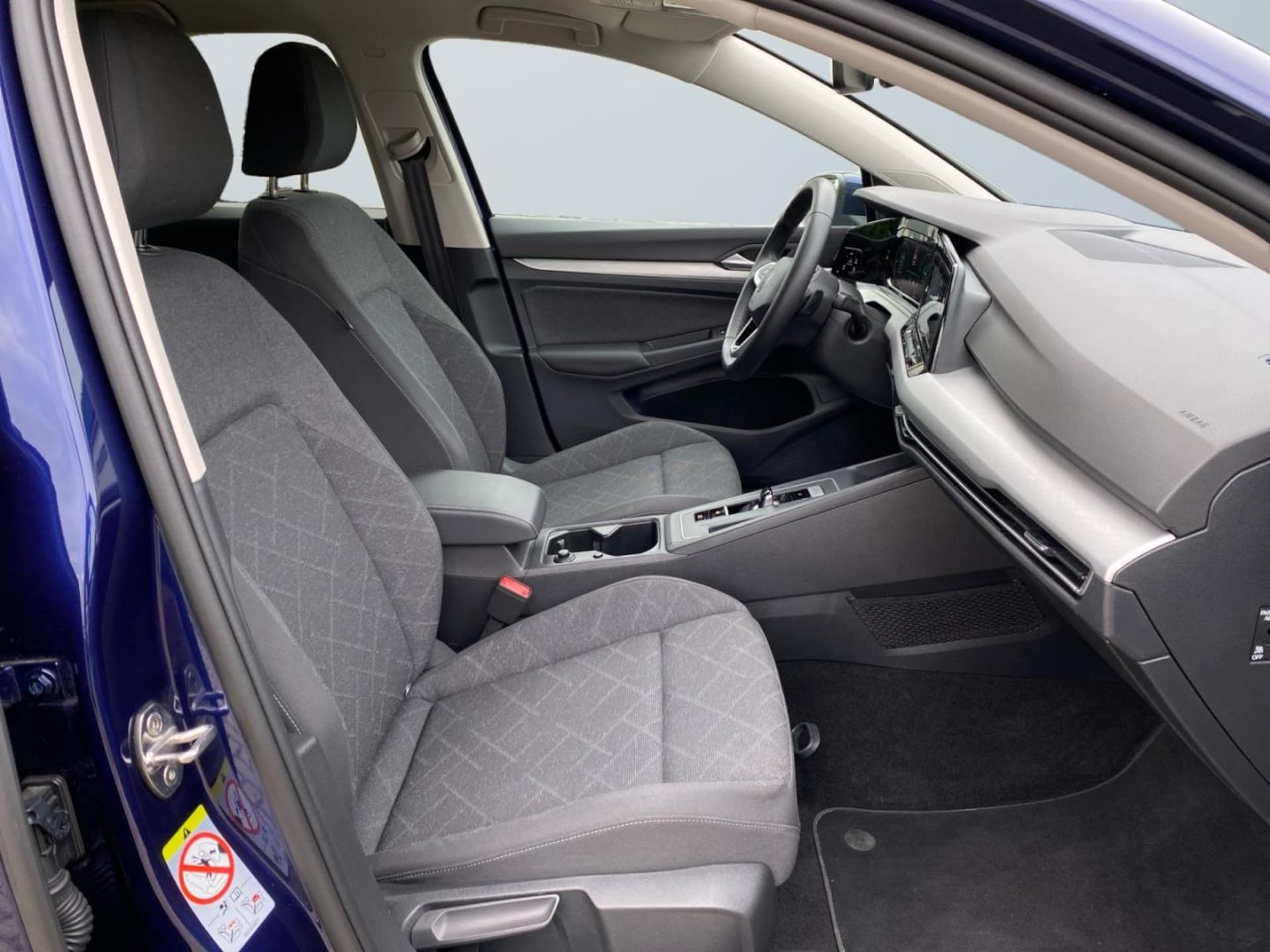 Volkswagen Golf Life