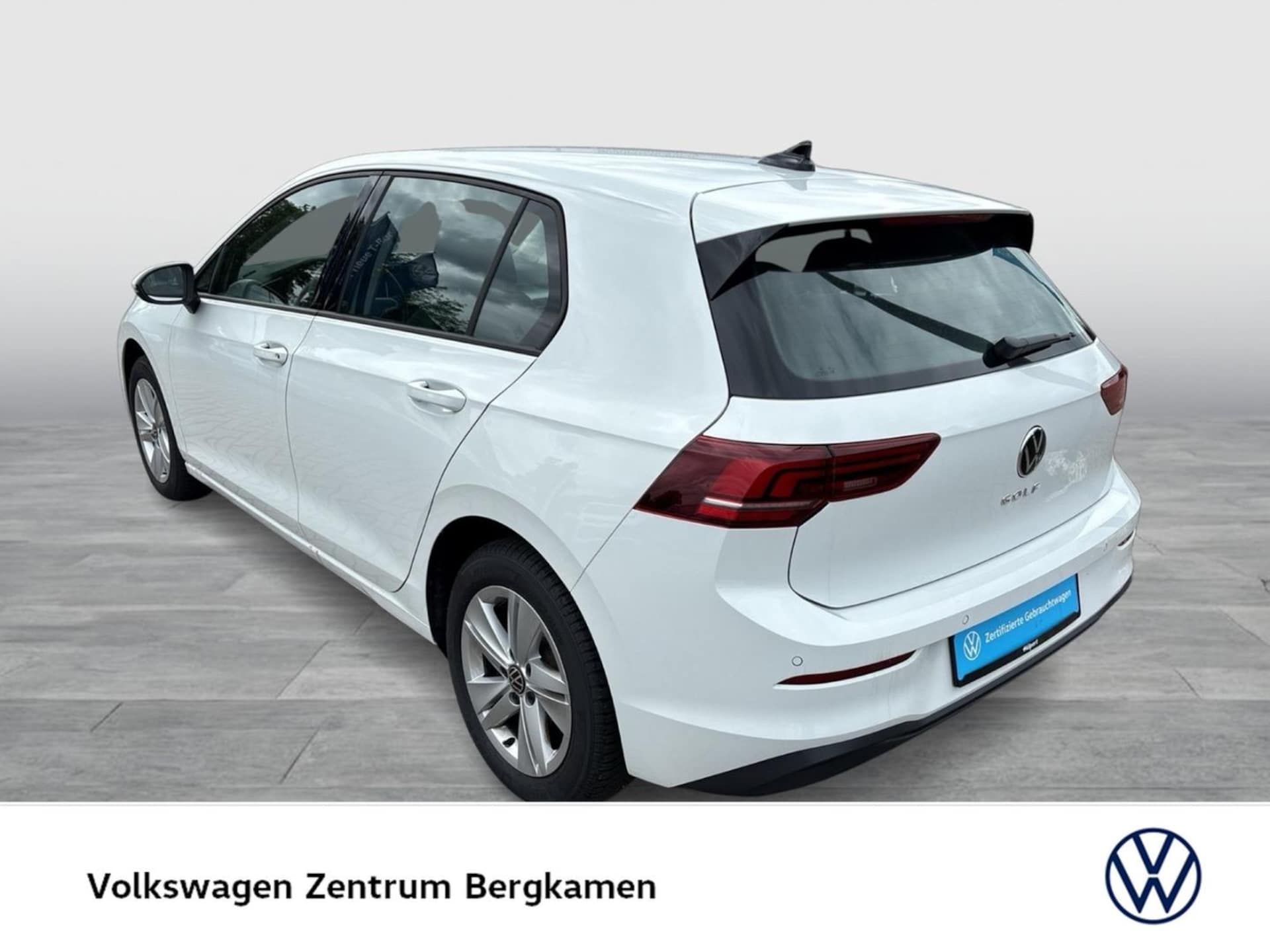 Volkswagen Golf Life