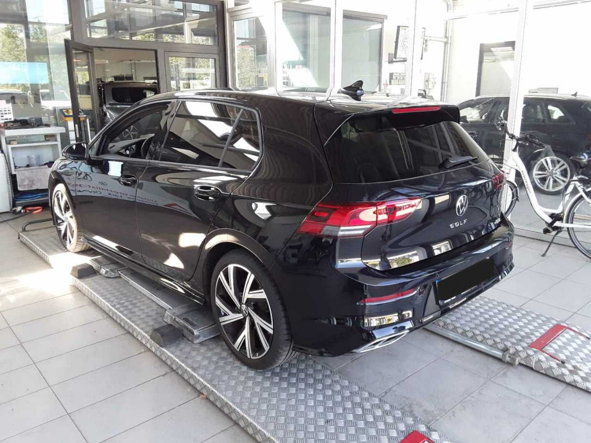 Volkswagen Golf R-Line