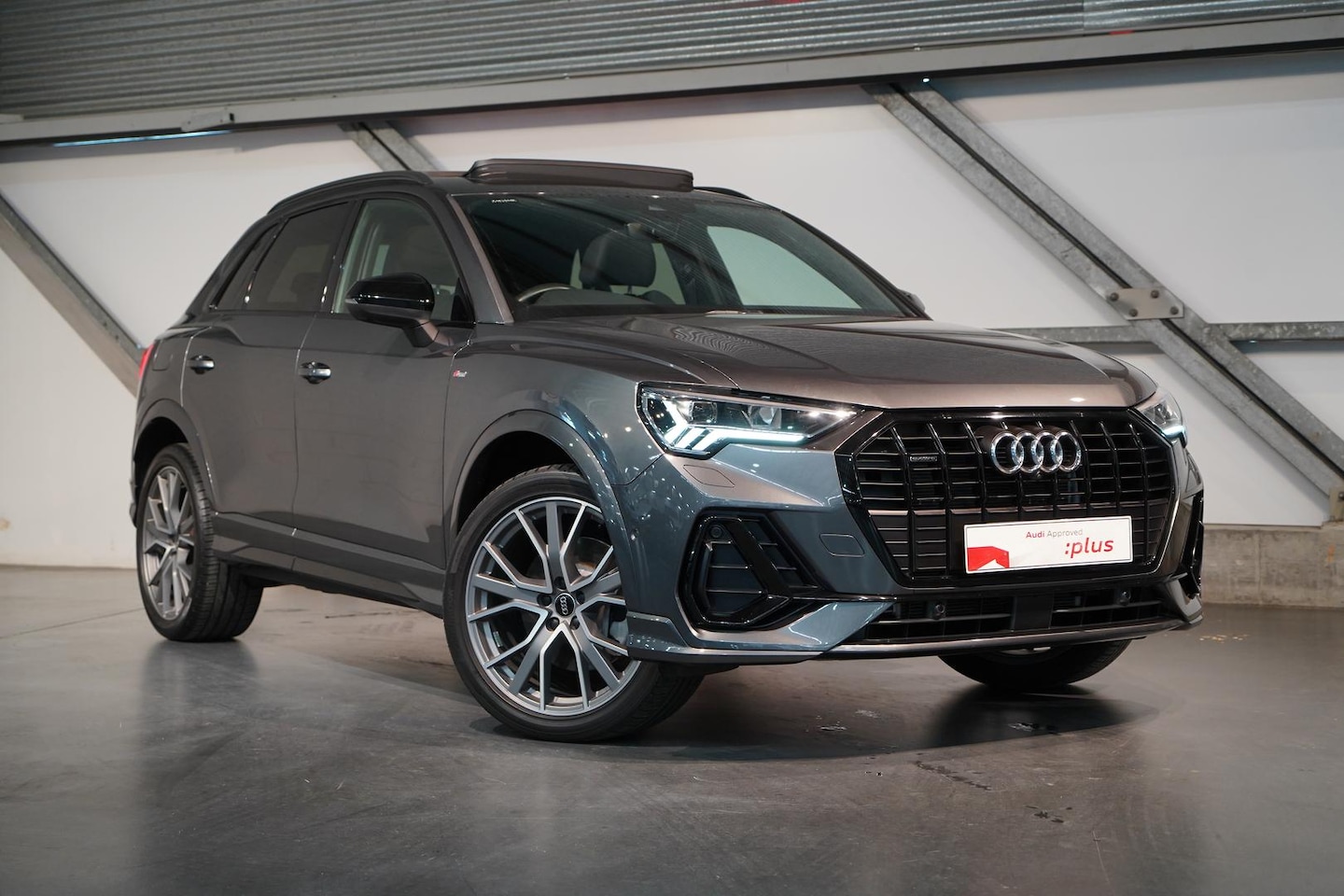 Image about Audi Q3 40 TFSI quattro S tronic