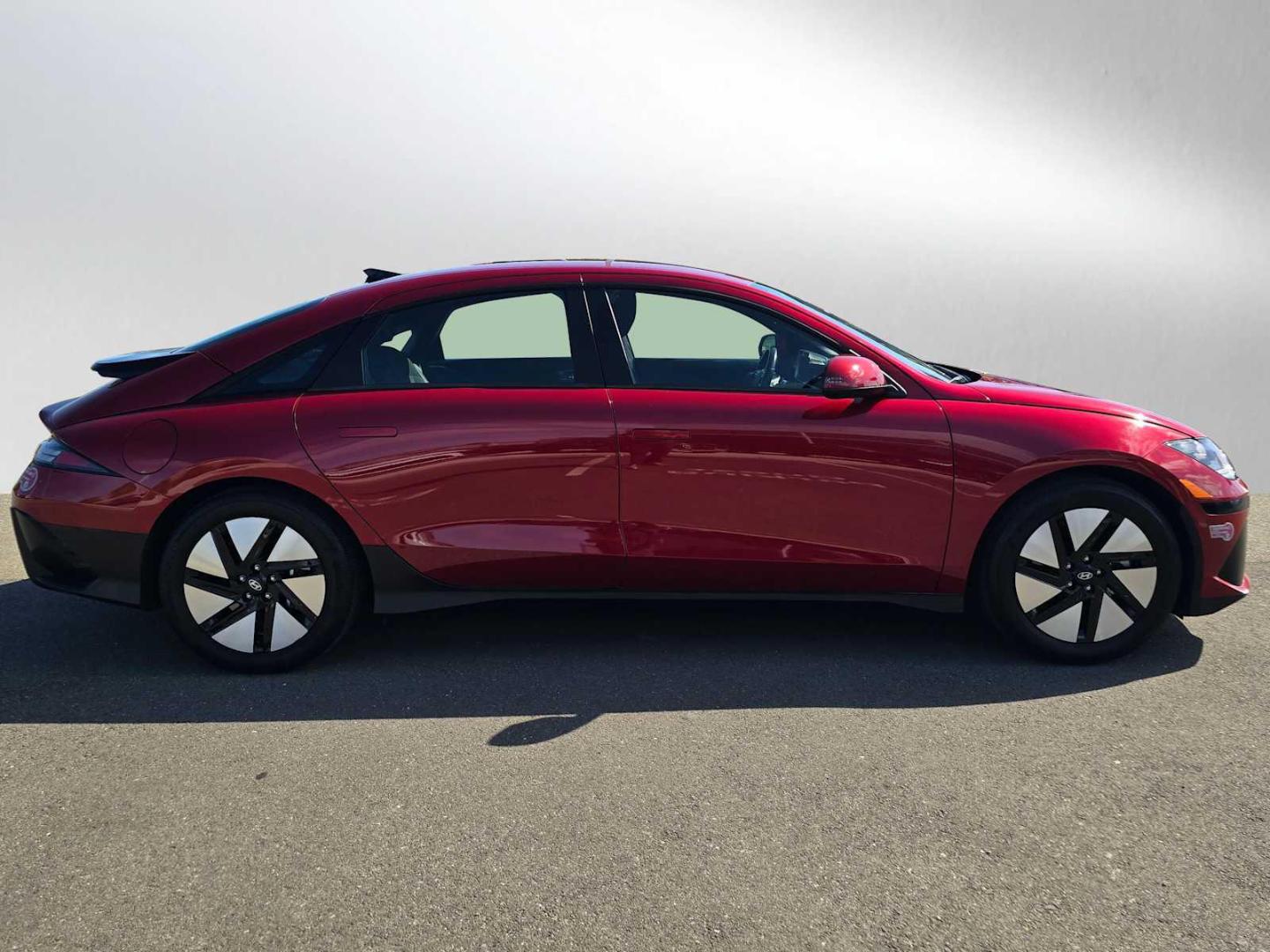 Used 2024 Hyundai IONIQ 6 SE with VIN KMHM24AA8RA070360 for sale in Oakland, CA