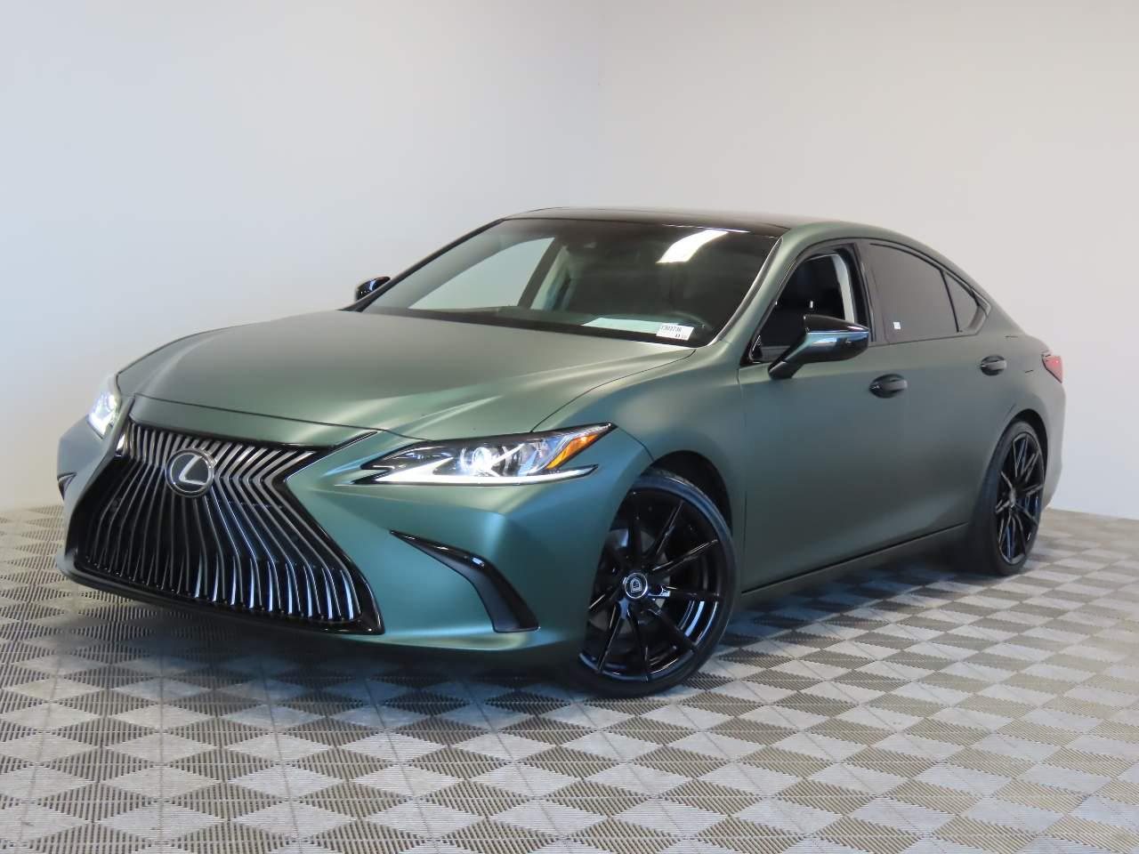 2019 Lexus ES 350 350's photo