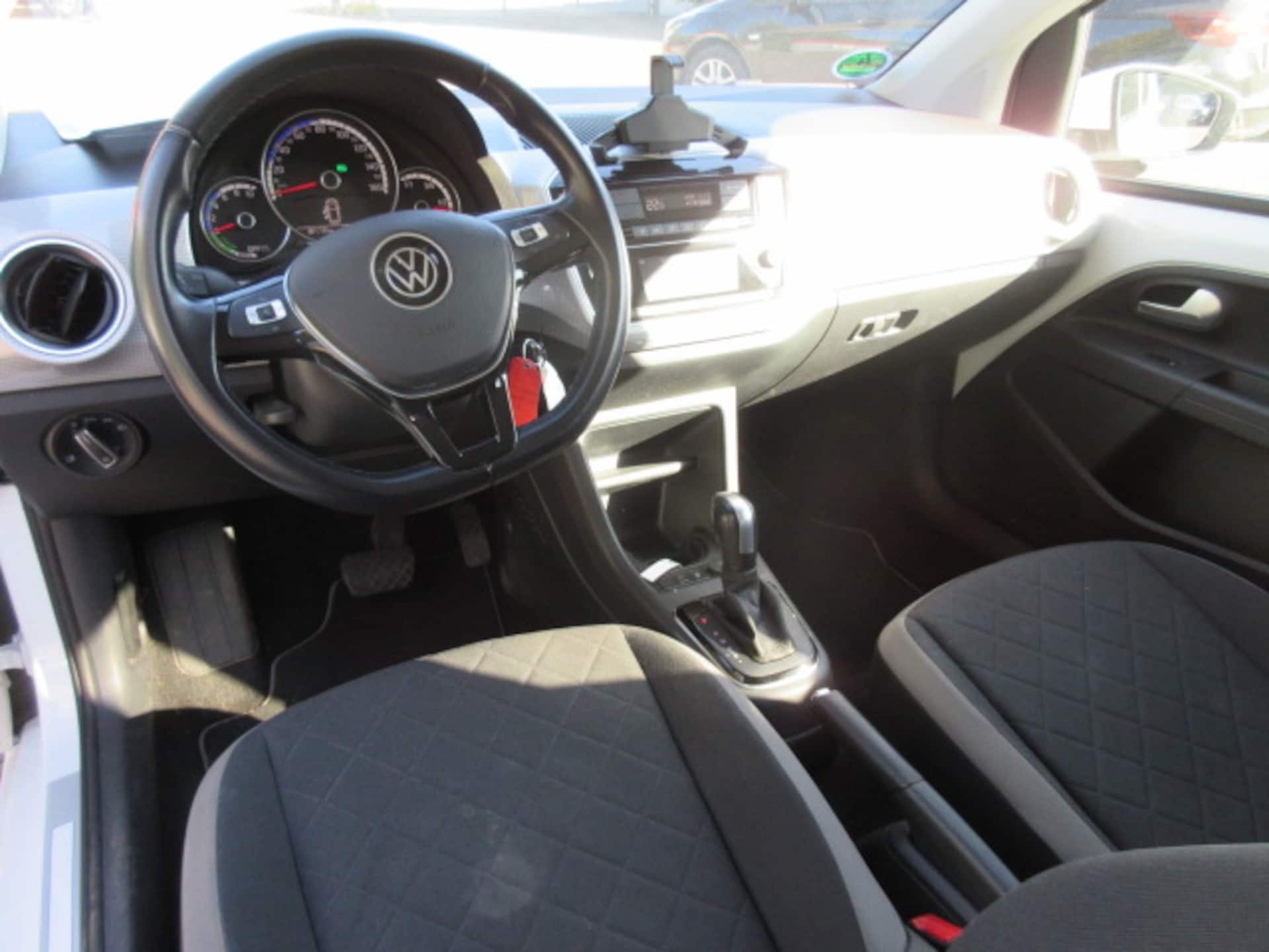 Volkswagen e-up! Style "Plus"