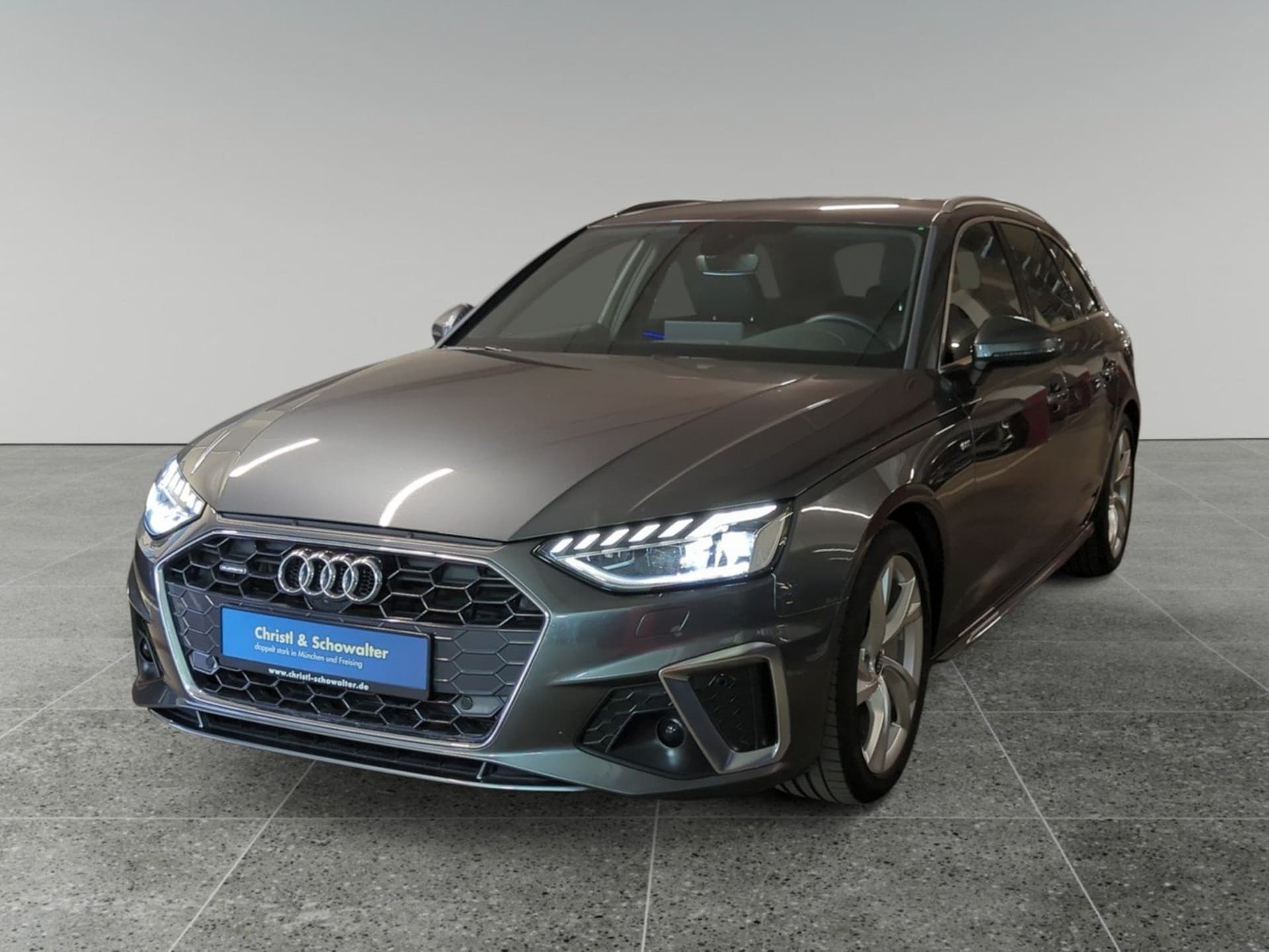 Audi A4 Avant S line