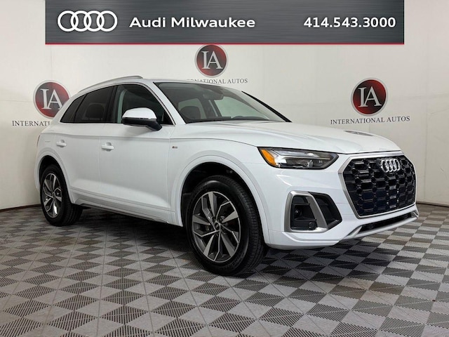 Photo of 2023 Audi Q5
