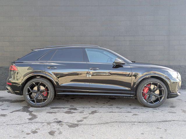 2026 Audi RS Q8 SUV performance