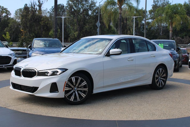 Photo of 2026 BMW 330i 