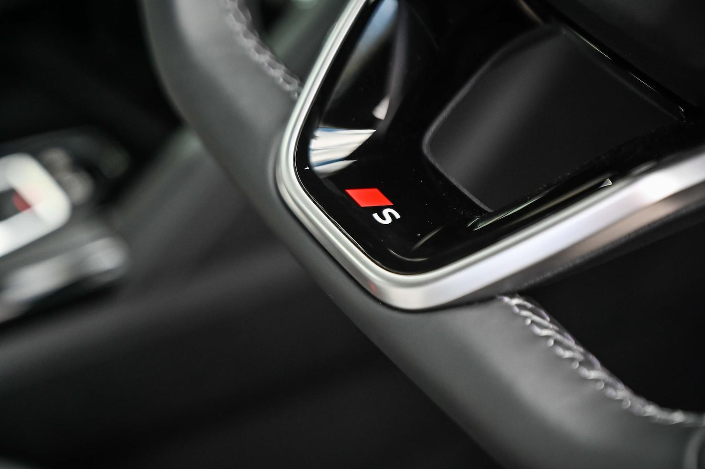 Image about Audi Q5 SUV TDI quattro 150 kW sport