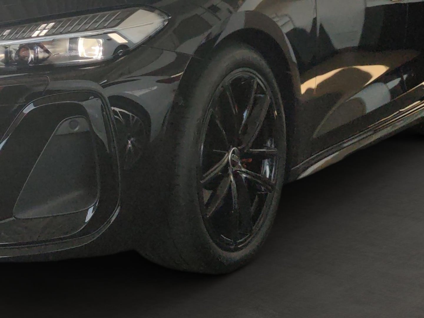 Bild über Audi A5 Limousine TDI quattro 150 kW S tronic - für weitere Informationen kontaktieren Sie den Audi Partner