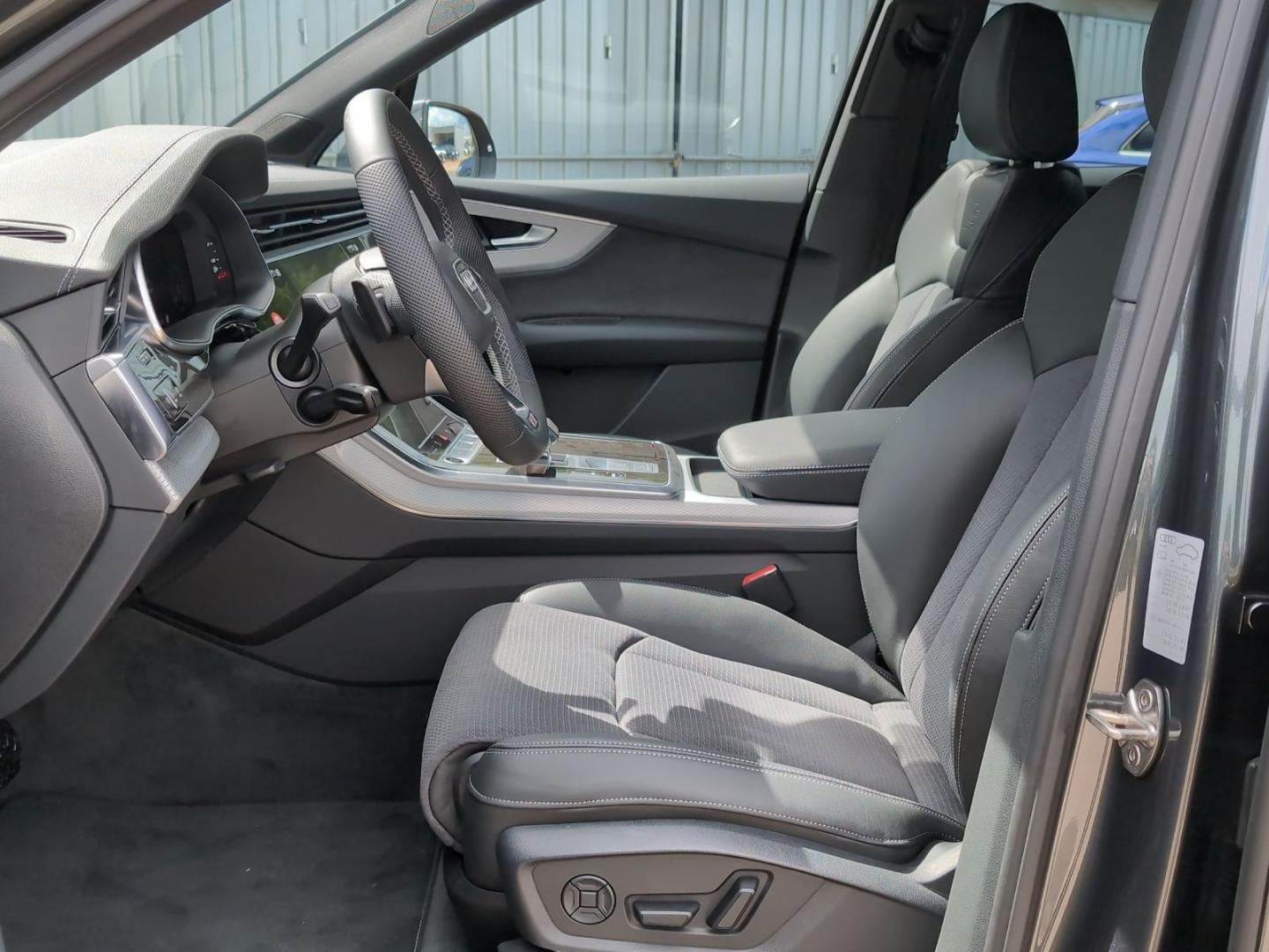 Bild über Audi Q7 SUV TFSI e TFSI e quattro 290 kW tiptronic - für weitere Informationen kontaktieren Sie den Audi Partner