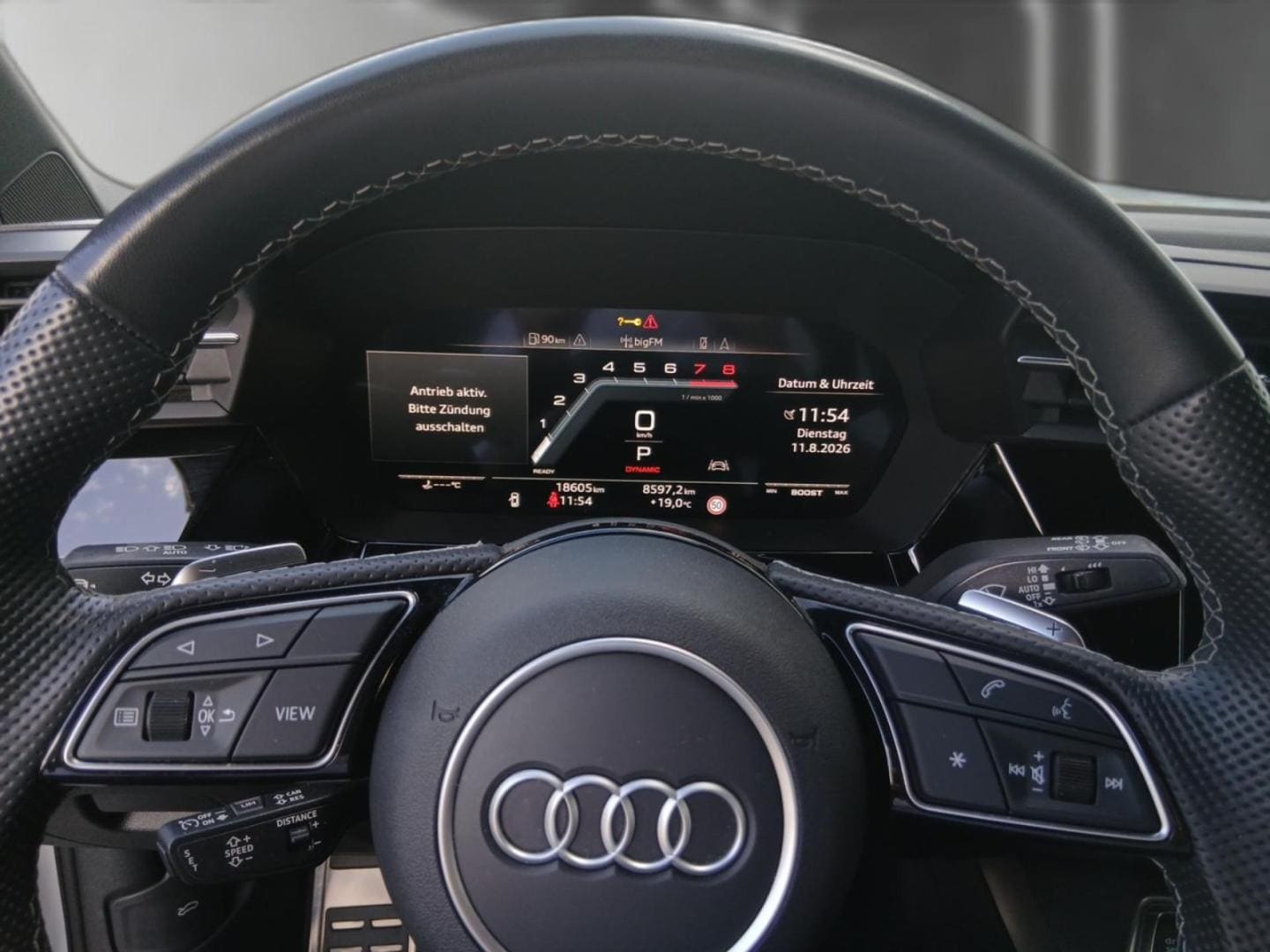 Bild über Audi S3 Sportback TFSI quattro S tronic - für weitere Informationen kontaktieren Sie den Audi Partner