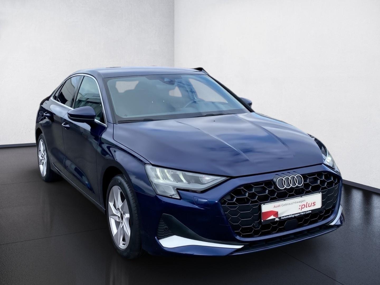 Bild über Audi A3 Limousine advanced 35 TFSI S tronic - für weitere Informationen kontaktieren Sie den Audi Partner