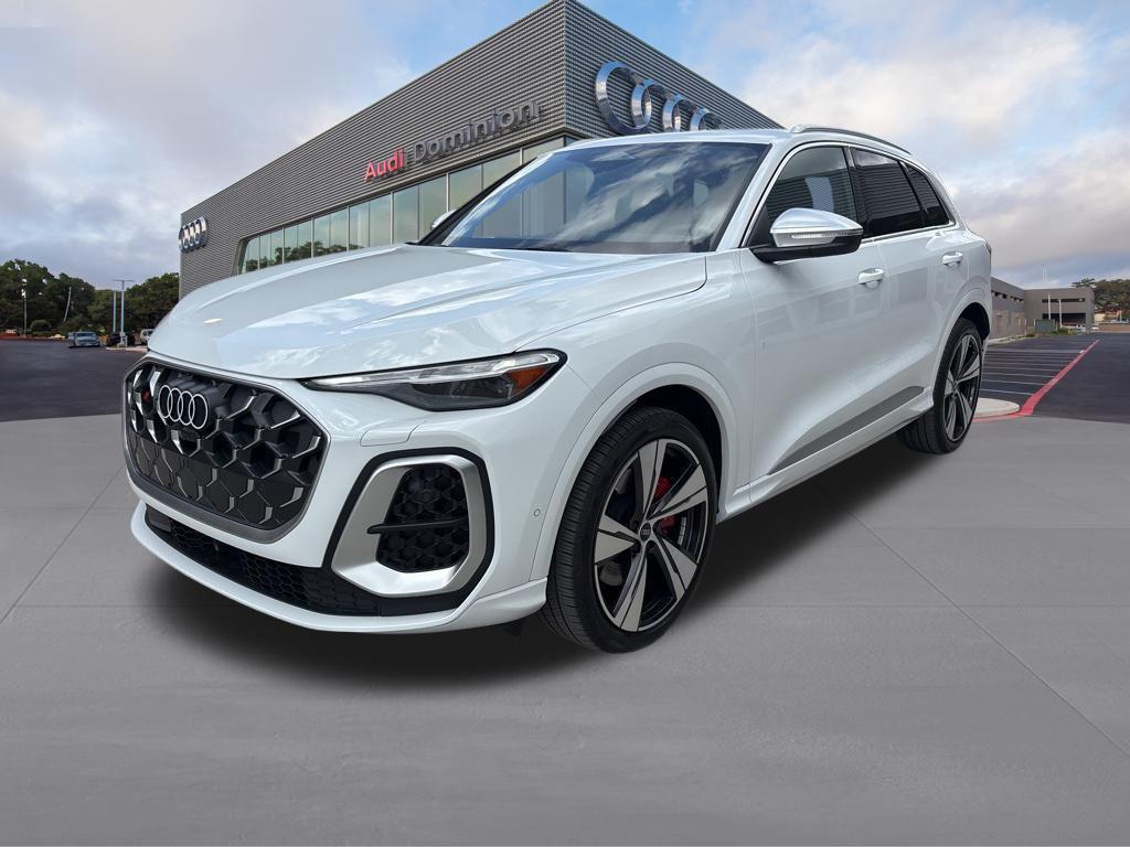 2025 Audi SQ5 Premium Plus's photo