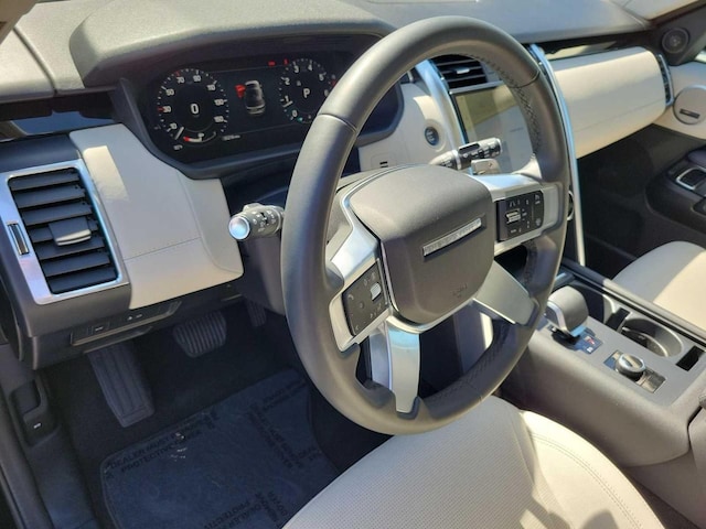 2025 Land Rover Discovery