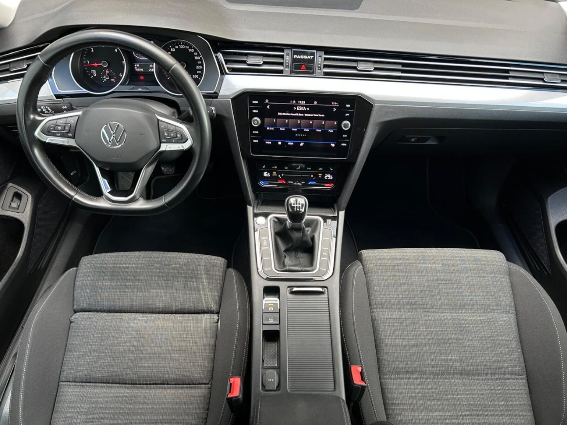 Volkswagen Passat Business