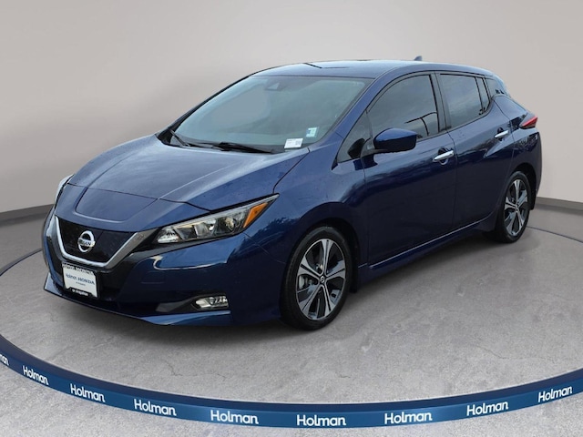 2022 Nissan LEAF SV