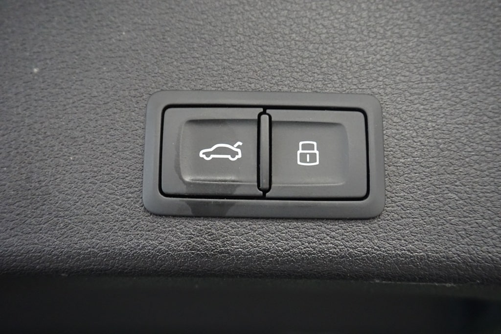 Image about Audi RS 4 Avant RS 4 Avant 450 hk tiptronic