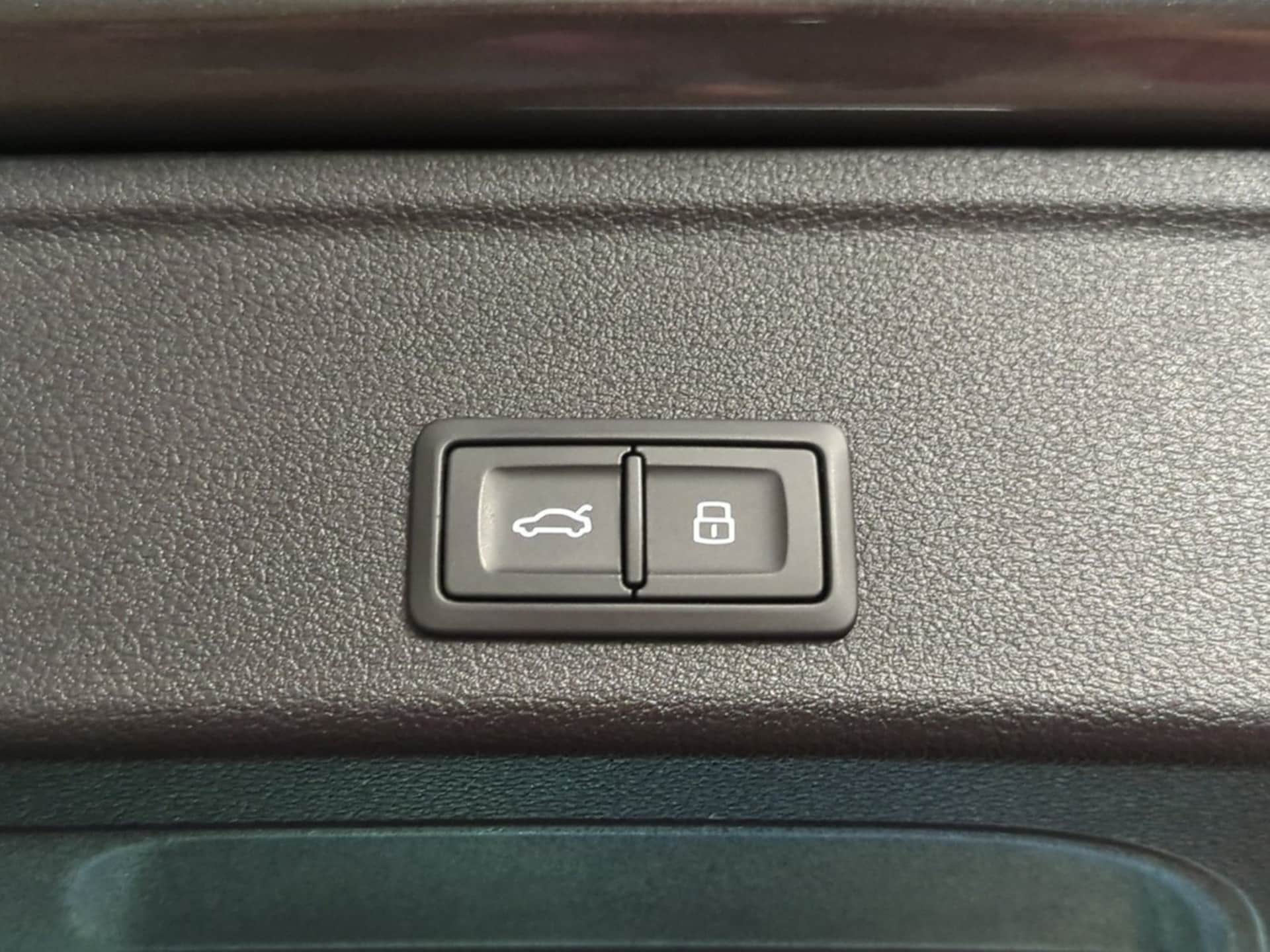 Audi A4 Avant S line