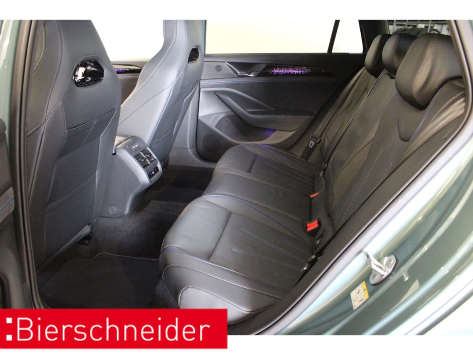 Volkswagen Passat – Bild 14