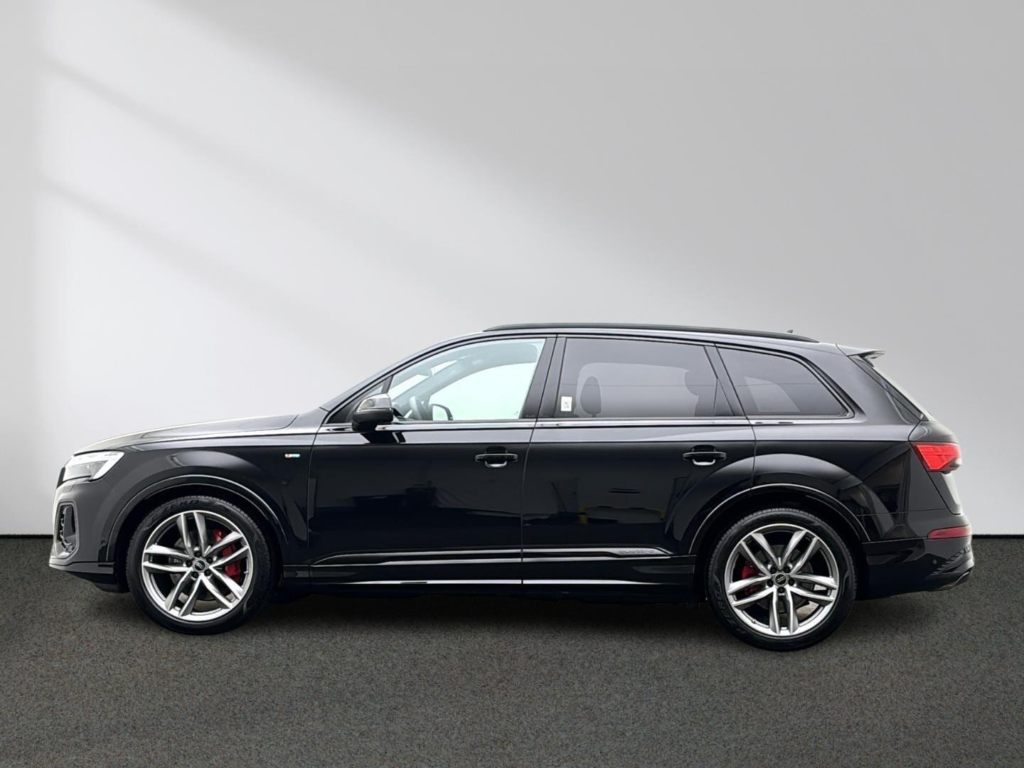 Bild über Audi Q7 SUV S line business TDI quattro 210 kW tiptronic - für weitere Informationen kontaktieren Sie den Audi Partner